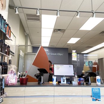 Great Clips - Clean salon - Hair Salons Near Me - Honolulu, Hawaii