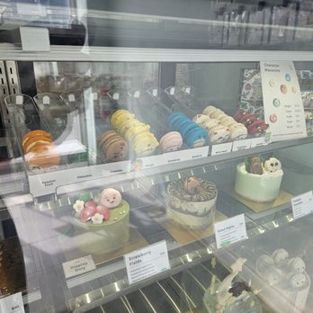 Daan Go Cake Lab - Desserts Near Me - Richmond Hill, Ontario Daan Go Cake Lab - Desserts Near Me - Richmond Hill, Ontario