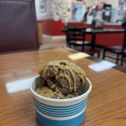 My 2 Scoops Creamery - Chocolate & Peanut Butter