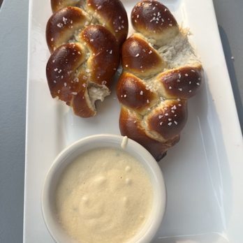 Lancaster Brewing Company - SOFT PRETZEL - New American Near Me - Lancaster, Pennsylvania