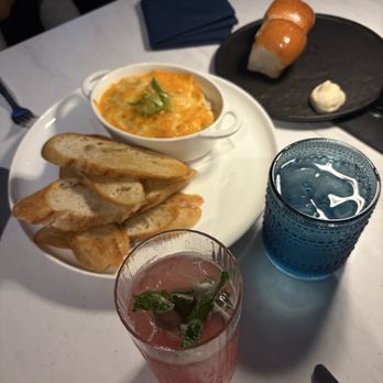 Skydome Restaurant - Lobster dip and mocktail - Lounges Near Me - Arlington, Virginia Skydome Restaurant - Lobster dip and mocktail - Lounges Near Me - Arlington, Virginia