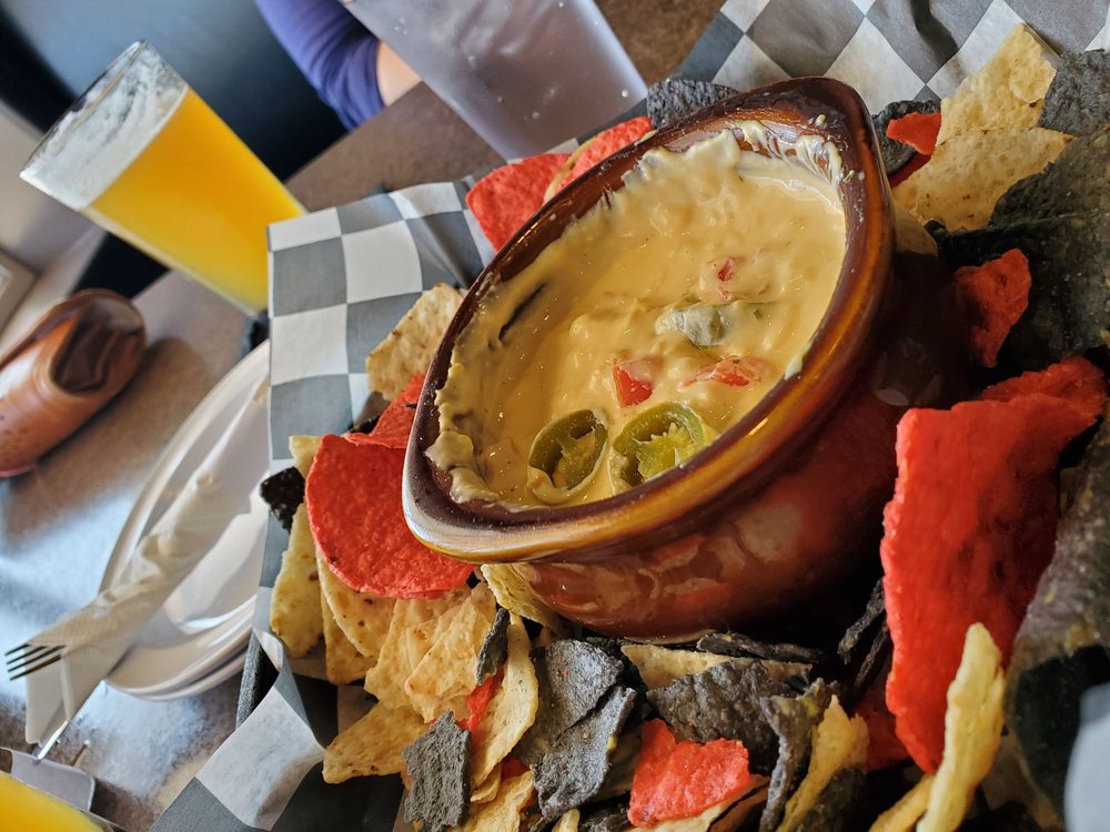 THE PURCELLVILLE PUB 65 Photos & 145 Reviews 745 E Main St