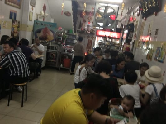 小红帽 炒粿条 兴发茶室 Kafe Heng Huat by null