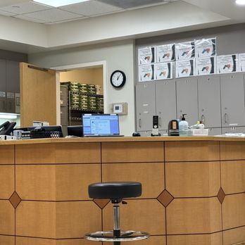 Pacific Endoscopy Center - Interior nurse's station. - Medical Centers Near Me - Pearl City, Hawaii Pacific Endoscopy Center - Interior nurse's station. - Medical Centers Near Me - Pearl City, Hawaii