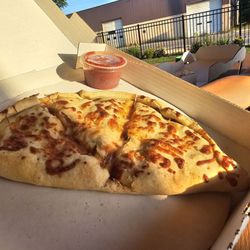 Pizza Plus - Large calzone