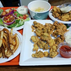 Palmetto's Smokehouse and Oyster Bar - Seafood so good you will think you are at the beach!