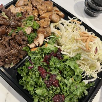Wagyu Meat and Grill - Combination plate with chicken and beef - Japanese Near Me - Irvine, California