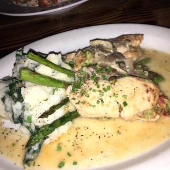 Fig Tree Cafe - Stuffed chicken with spinach potatoes and asparagus-deelish - Breakfast & Brunch Near Me - San Diego, California Fig Tree Cafe - Stuffed chicken with spinach potatoes and asparagus-deelish - Breakfast & Brunch Near Me - San Diego, California