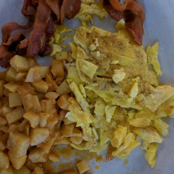 Macita's Restaurant & Bakery - Colombian Near Me - Miami, Florida Macita's Restaurant & Bakery - Colombian Near Me - Miami, Florida