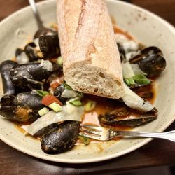 Harrison's Restaurant & Bar - Mussels