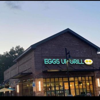 Eggs Up Grill - Outside Entrance of Eggs Up Grill - Breakfast & Brunch Near Me - Charleston, South Carolina