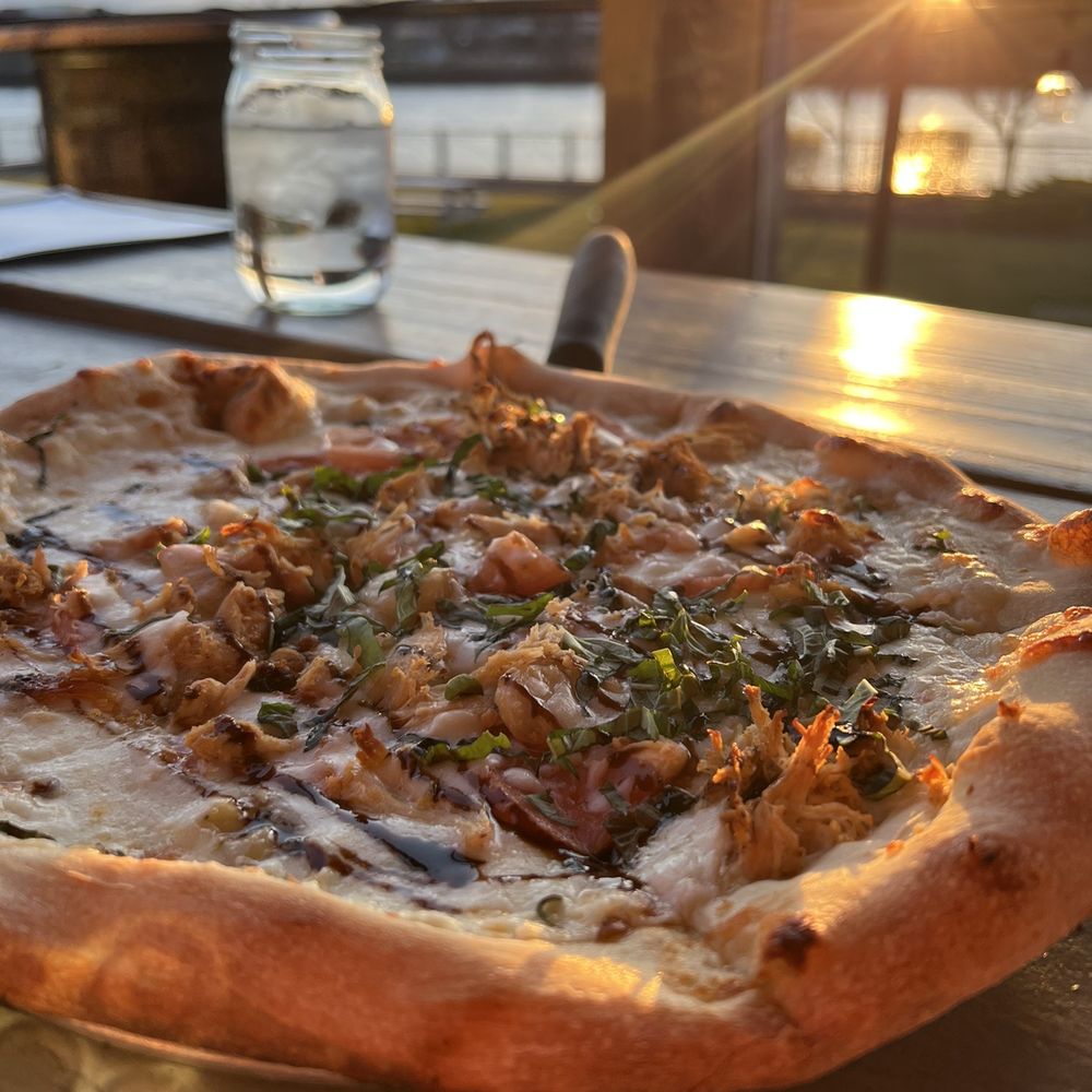 Mason’s Brewing - a pizza on a table - Breweries Near Me - Brewer, Maine Mason’s Brewing - a pizza on a table - Breweries Near Me - Brewer, Maine