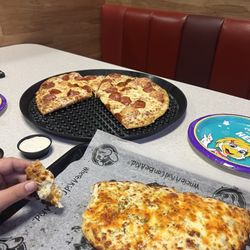 Chuck E. Cheese - Pizza and cheese bread