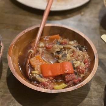 Havlabar - a bowl of stew and a bowl of vegetables - Georgian Near Me - Glendale, California