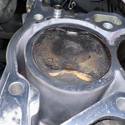 Cylinder 1 piston at Top Dead Center. We compared Cylinder 4 piston height to discover we have a bent rod. Cylinder 1 piston at Top Dead Center. We compared Cylinder 4 piston height to discover we have a bent rod.