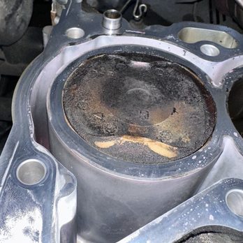 Sam Auto Hybrid - Cylinder 1 piston at Top Dead Center. We compared Cylinder 4 piston height to discover we have a bent rod. - Auto Repair Near Me - Costa Mesa, California