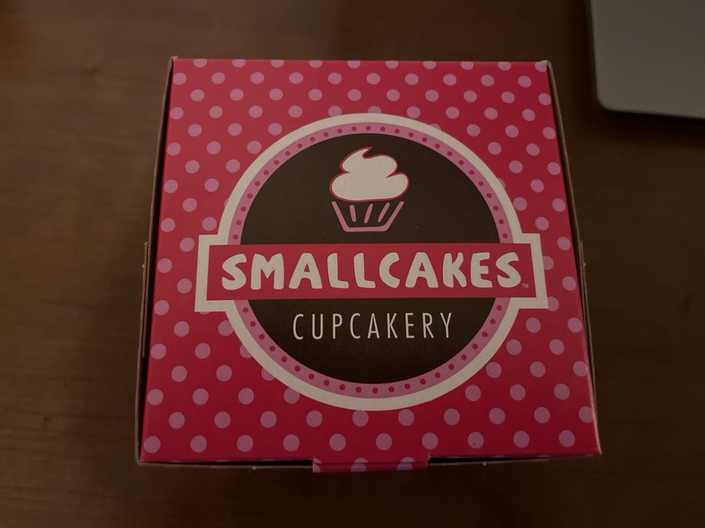 SmallCakes - McAllen Logo