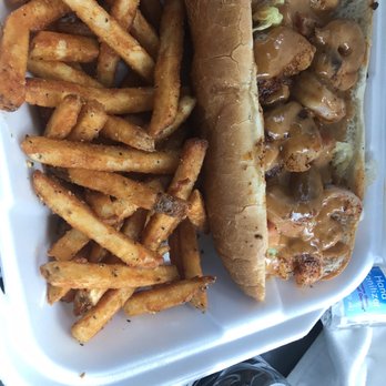 Burger Bus - Shrimp PO boy - Food Trucks Near Me - Mayport, Florida Burger Bus - Shrimp PO boy - Food Trucks Near Me - Mayport, Florida