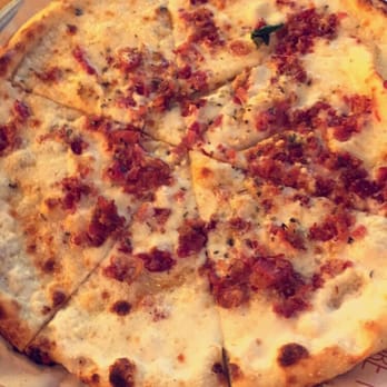 Blaze Pizza - Whatever the white pizza was - Salad Near Me - Bay Shore, New York Blaze Pizza - Whatever the white pizza was - Salad Near Me - Bay Shore, New York