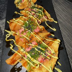 Drift on Mill - Tuna wontons