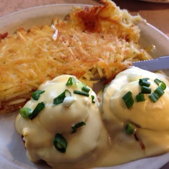 The Egg & I - Eggs Commodore (sausage patties instead of Canadian bacon) - Breakfast & Brunch Near Me - Saint Paul, Minnesota