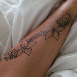 Adorned Kauai Henna & Jagua Body Art - Flower