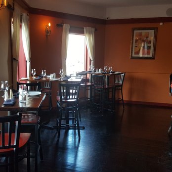 El Pulpo & Tapas Bar - tables at bar - Seafood Near Me - Middletown, Connecticut El Pulpo & Tapas Bar - tables at bar - Seafood Near Me - Middletown, Connecticut