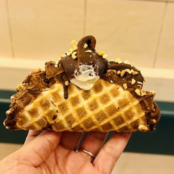 Sugar Ghost Ice Cream and Bubble Tea - Choco Taco - Ice Cream & Frozen Yogurt Near Me - Memphis, Tennessee Sugar Ghost Ice Cream and Bubble Tea - Choco Taco - Ice Cream & Frozen Yogurt Near Me - Memphis, Tennessee