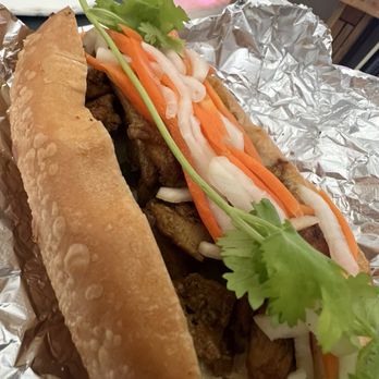 Ribs & Broth - Lemon grass chicken banh mi - Vietnamese Near Me - Waipahu, Hawaii Ribs & Broth - Lemon grass chicken banh mi - Vietnamese Near Me - Waipahu, Hawaii