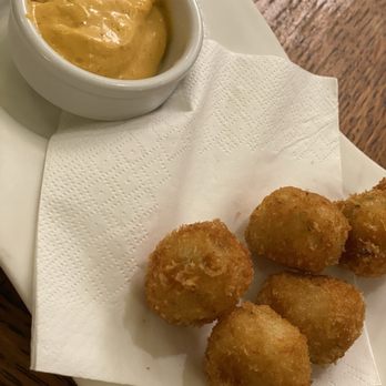The Higher Buck - Mushroom arancini nibbles - Gastropubs Near Me - Clitheroe, LAN