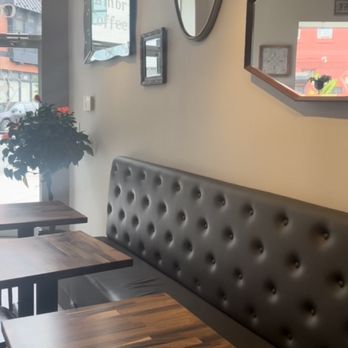 Cambridge St Coffee House - Seating - Coffee & Tea Near Me - Philadelphia, Pennsylvania Cambridge St Coffee House - Seating - Coffee & Tea Near Me - Philadelphia, Pennsylvania