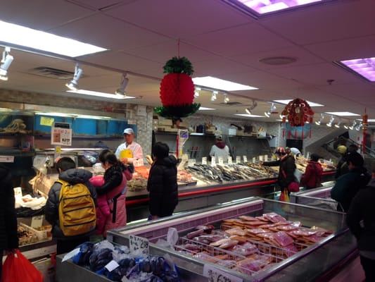 Chinatown Supermarket of Manhattan 新中華超市 by null