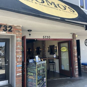Komo's Cocina - Front Entrance - Mexican Near Me - Long Beach, California