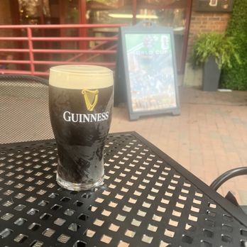 Grafton Street - Perfect Guiness pour - New American Near Me - Cambridge, Massachusetts Grafton Street - Perfect Guiness pour - New American Near Me - Cambridge, Massachusetts