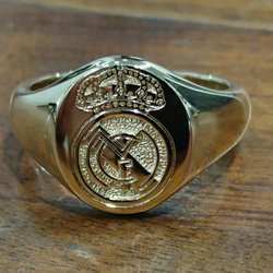 Doltons Working Jewellers - Engraved signet ring. www.doltons-jewellers.co.uk