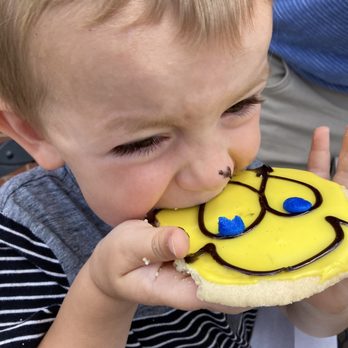 Tiffany's Bakery - Smiley face sugar cookie - Bakeries Near Me - Akron, Ohio