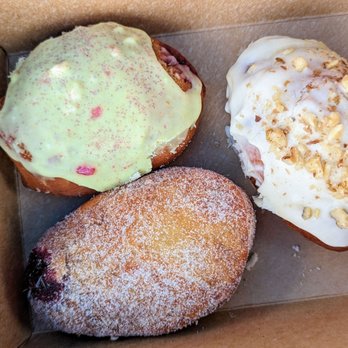 Short Leash Hotdogs & Taproom - Raspberry Jam + Lemon, Black + Blue Jam Lavender Sugar, Chai Filled Maple Glazed Donuts | Instagram: @telephonesmoothie - Hot Dogs Near Me - Phoenix, Arizona Short Leash Hotdogs & Taproom - Raspberry Jam + Lemon, Black + Blue Jam Lavender Sugar, Chai Filled Maple Glazed Donuts | Instagram: @telephonesmoothie - Hot Dogs Near Me - Phoenix, Arizona