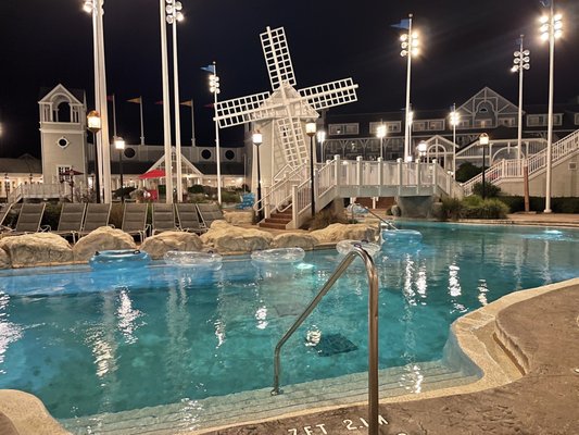 Disney's Yacht Club Resort by null