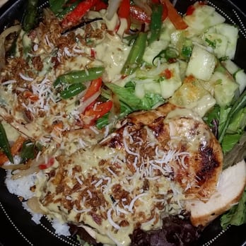 Pacific Catch - Thai curry bowl with chicken - Seafood Near Me - San Mateo, California Pacific Catch - Thai curry bowl with chicken - Seafood Near Me - San Mateo, California