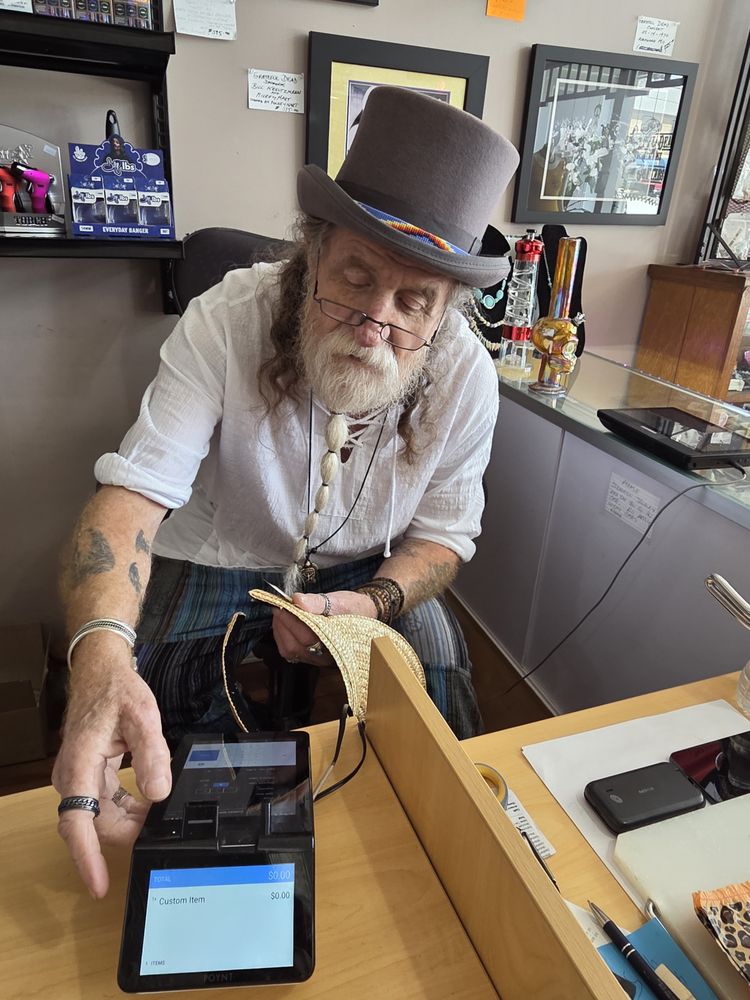 Red Bud Emporium Logo