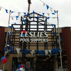 Leslie's