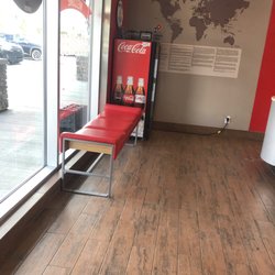 Domino's Pizza - Waiting area