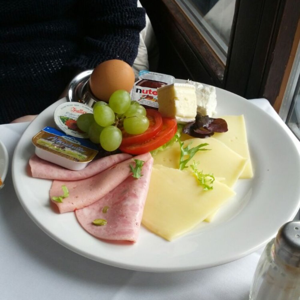Café Journal - Genfer Frühstück (+Joghurt) - International Near Me - Mannheim, BW