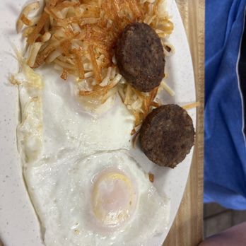 Pete's Grill - Eggs over easy, Sausage & Hashbrowns! - Barbeque Near Me - Gibsonville, North Carolina Pete's Grill - Eggs over easy, Sausage & Hashbrowns! - Barbeque Near Me - Gibsonville, North Carolina