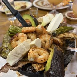 Taco Giro - Molcajete Mixto