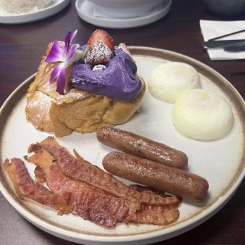 Guieb Cafe - Aria plate - Breakfast & Brunch Near Me - Las Vegas, Nevada Guieb Cafe - Aria plate - Breakfast & Brunch Near Me - Las Vegas, Nevada