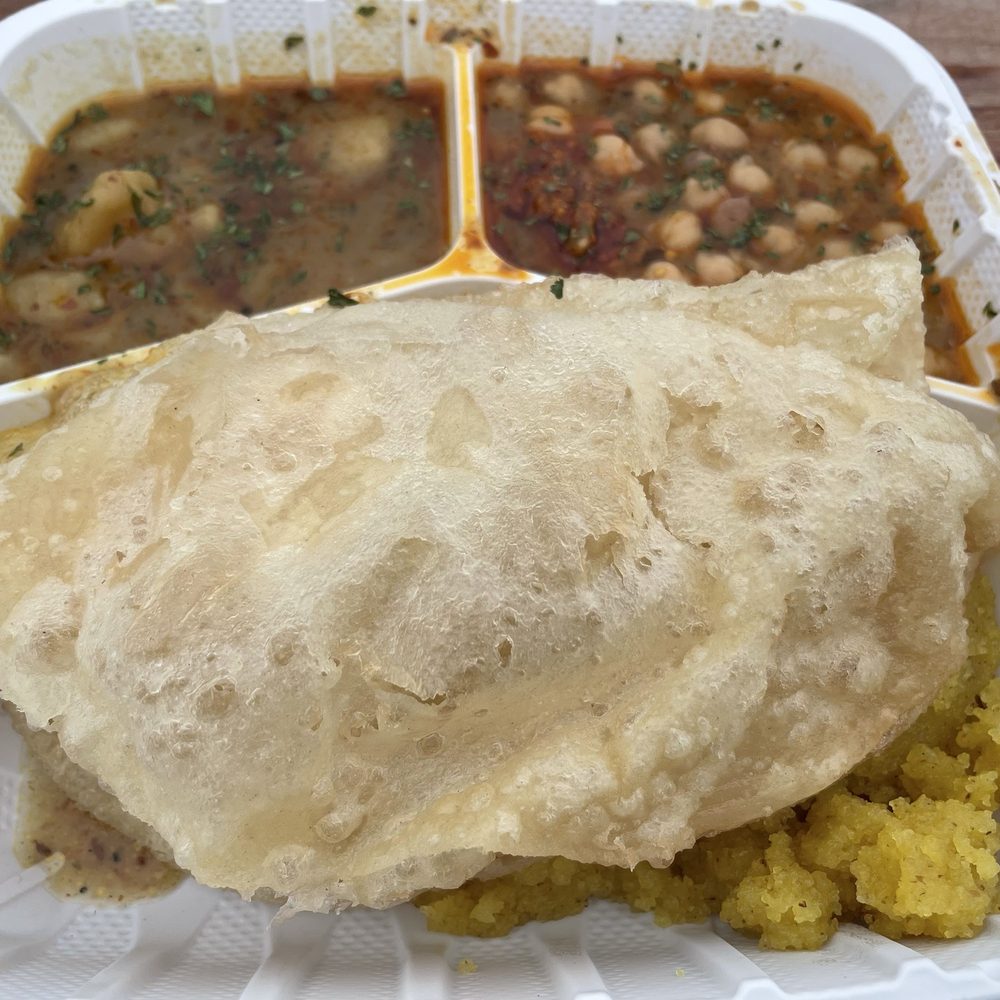 Halwa puri
