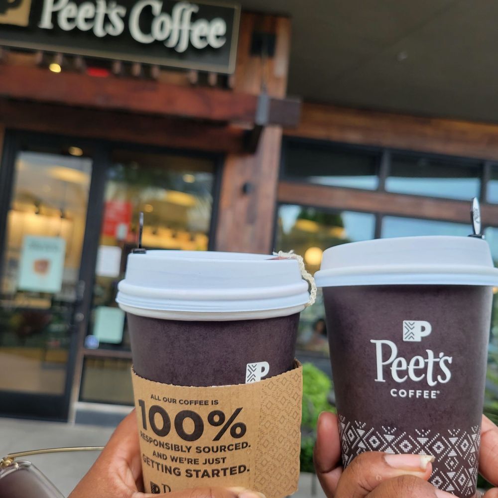 Hot chocolate & Hibiscus tea lemonade Hot chocolate & Hibiscus tea lemonade