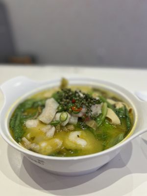 鱼你在一起 （法拉盛） Fish With You | Sauerkraut Fish 酸菜鱼 by null