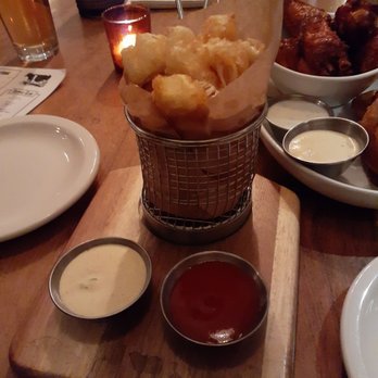 Farm Bar - Lakeview - Cheese Curds - Bars Near Me - Chicago, Illinois Farm Bar - Lakeview - Cheese Curds - Bars Near Me - Chicago, Illinois